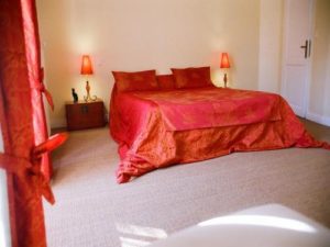 Le Manoir de Pleac Suite orange grand gite (1)