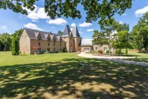 Le Manoir de Pleac media-Ext Manoir avant-012